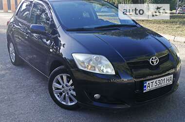 Хэтчбек Toyota Auris 2008 в Ивано-Франковске