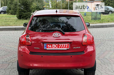 Хетчбек Toyota Auris 2008 в Львові