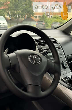 Хетчбек Toyota Auris 2008 в Львові