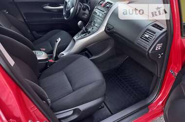 Хэтчбек Toyota Auris 2008 в Кривом Роге