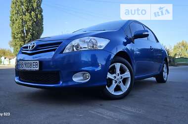 Хетчбек Toyota Auris 2011 в Києві