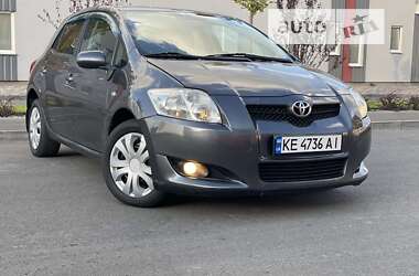 Хэтчбек Toyota Auris 2008 в Днепре