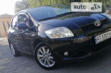 Хэтчбек Toyota Auris 2008 в Ивано-Франковске