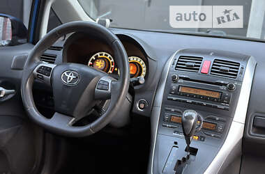 Хетчбек Toyota Auris 2011 в Києві