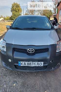 Хэтчбек Toyota Auris 2007 в Тростянце