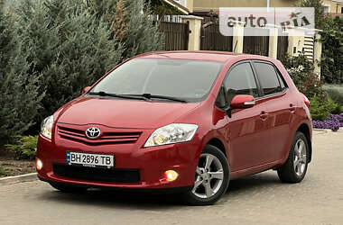 Хетчбек Toyota Auris 2011 в Одесі