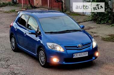 Хетчбек Toyota Auris 2010 в Чернівцях