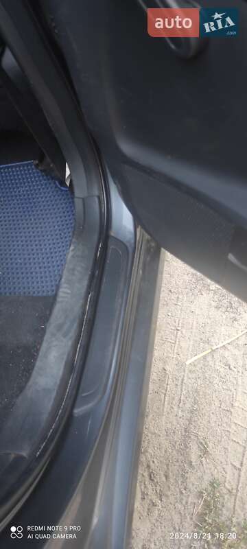 Хэтчбек Toyota Auris 2008 в Ичне