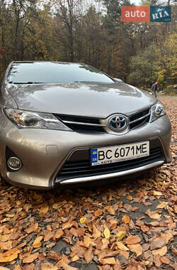 Универсал Toyota Auris 2015 в Львове