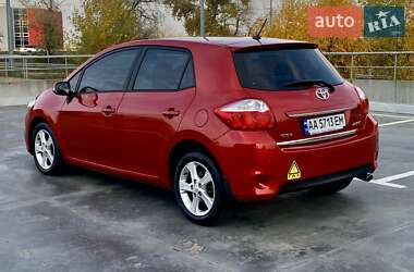 Хетчбек Toyota Auris 2011 в Києві