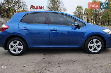 Хетчбек Toyota Auris 2011 в Києві