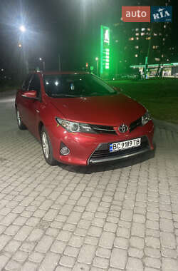 Хэтчбек Toyota Auris 2014 в Львове