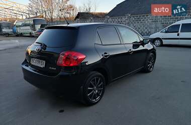 Хэтчбек Toyota Auris 2008 в Калуше