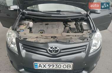 Хетчбек Toyota Auris 2010 в Харкові