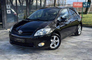 Хетчбек Toyota Auris 2011 в Івано-Франківську