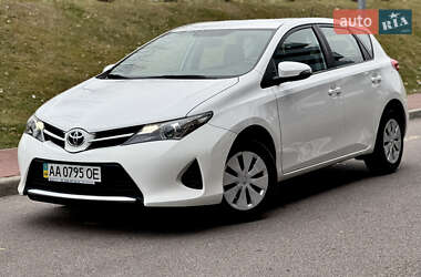 Toyota Auris 2013