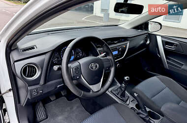 Хэтчбек Toyota Auris 2013 в Киеве