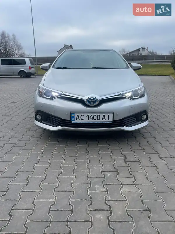 Toyota Auris 2015