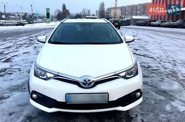 Універсал Toyota Auris 2017 в Харкові