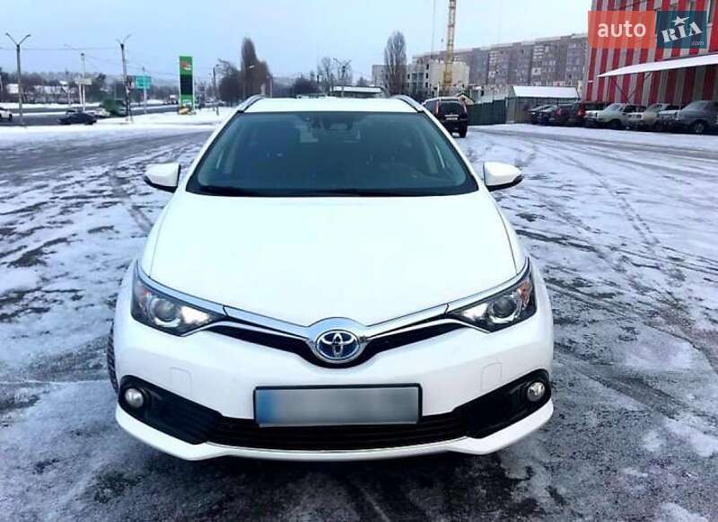 Универсал Toyota Auris 2017 в Харькове