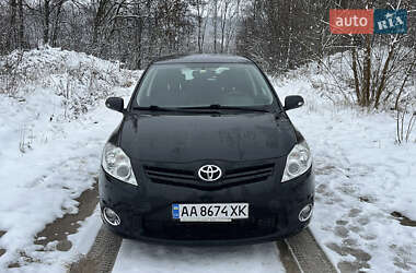 Хетчбек Toyota Auris 2011 в Львові