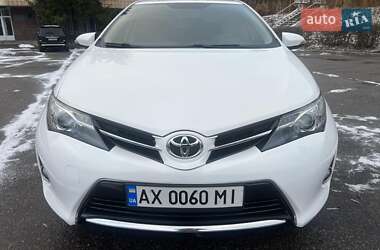 Toyota Auris 2014