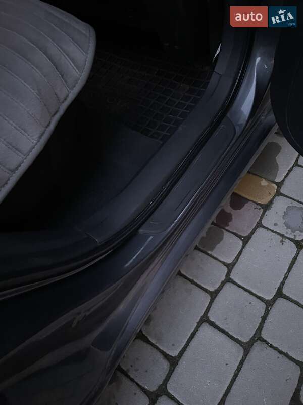 Хэтчбек Toyota Auris 2008 в Владимире