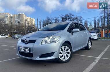 Toyota Auris 2009