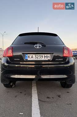 Хэтчбек Toyota Auris 2008 в Киеве