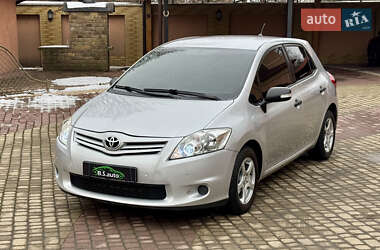 Хетчбек Toyota Auris 2011 в Мукачевому