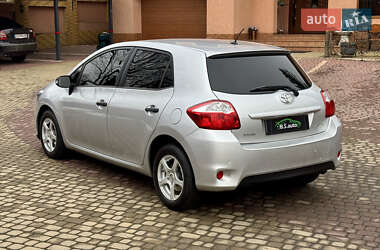 Хетчбек Toyota Auris 2011 в Мукачевому