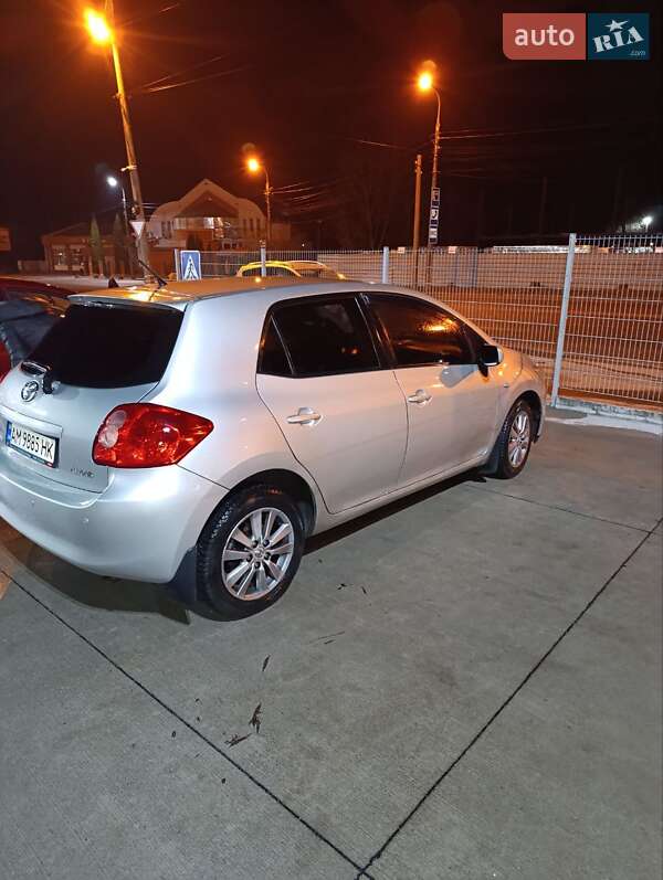 Хетчбек Toyota Auris 2008 в Бердичеві