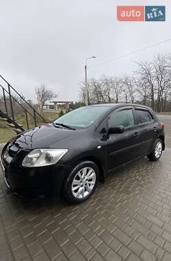 Хэтчбек Toyota Auris 2008 в Черноморске