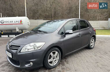 Хетчбек Toyota Auris 2010 в Києві