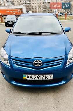 Хетчбек Toyota Auris 2011 в Києві