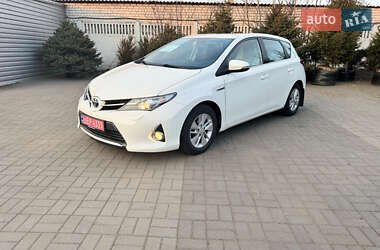 Хэтчбек Toyota Auris 2013 в Днепре