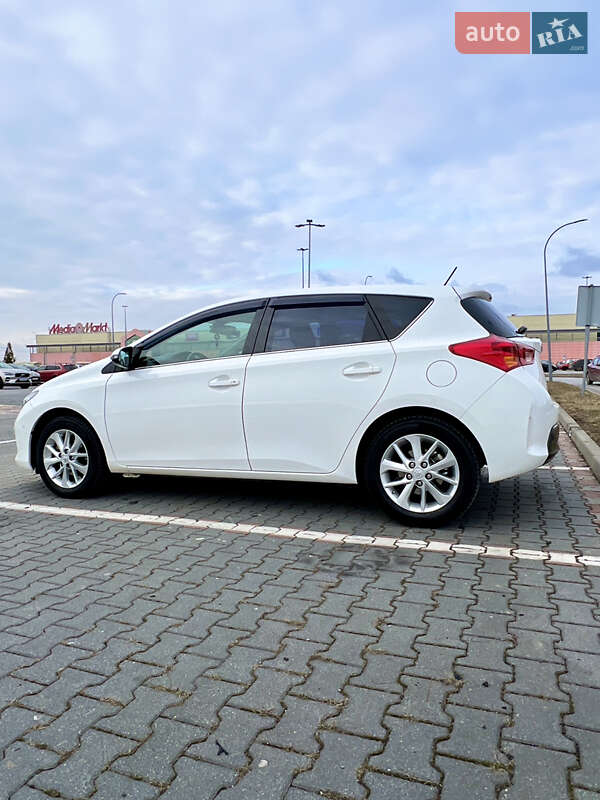 Хэтчбек Toyota Auris 2013 в Жмеринке