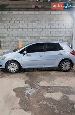 Хэтчбек Toyota Auris 2008 в Днепре