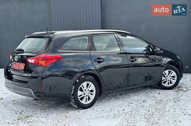 Универсал Toyota Auris 2014 в Трускавце