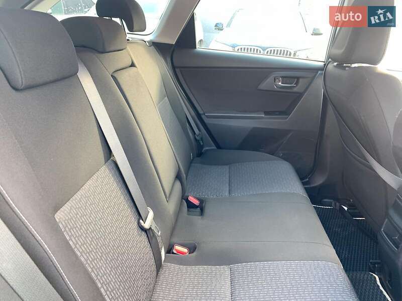 Универсал Toyota Auris 2014 в Виннице