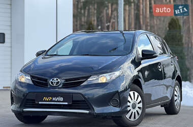 Toyota Auris 2013