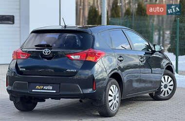 Хетчбек Toyota Auris 2013 в Києві