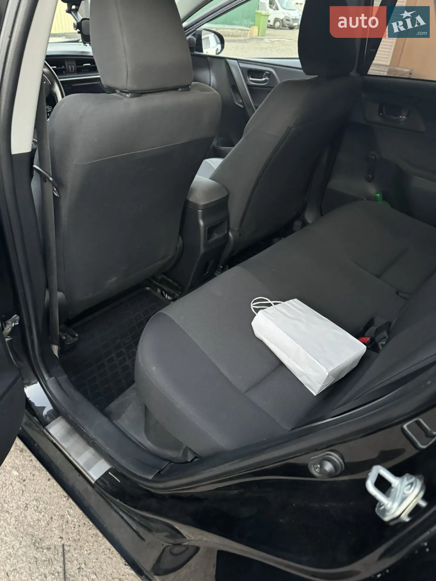 2015 Toyota Auris - мініатюра 14