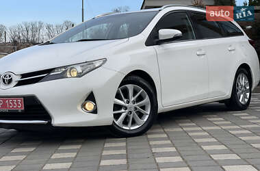 Універсал Toyota Auris 2015 в Стрию