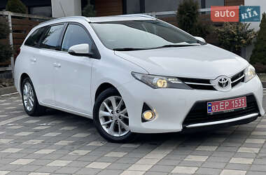 Універсал Toyota Auris 2015 в Стрию