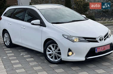 Універсал Toyota Auris 2015 в Стрию