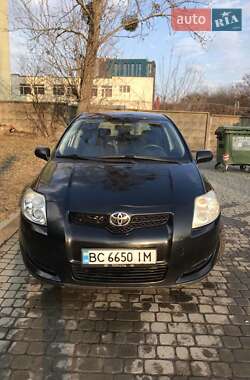 Хэтчбек Toyota Auris 2008 в Львове