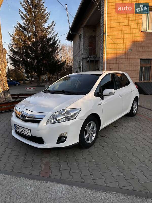 Toyota Auris 2011