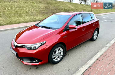 Хэтчбек Toyota Auris 2016 в Киеве