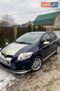 Хэтчбек Toyota Auris 2008 в Киеве